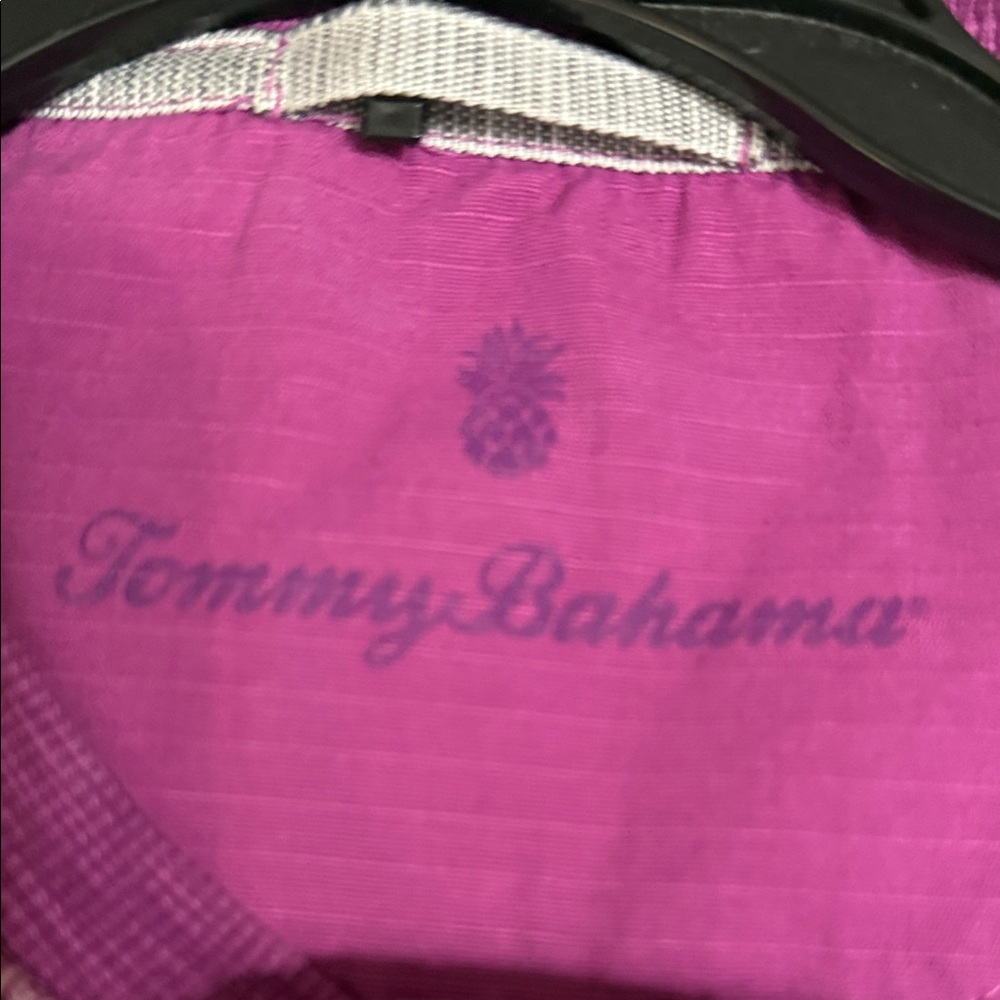 Tommy Bahama Magenta Shirt EXCELLENT CONDITION - Picture 2 of 8